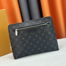 Louis Vuitton Clutch Bags